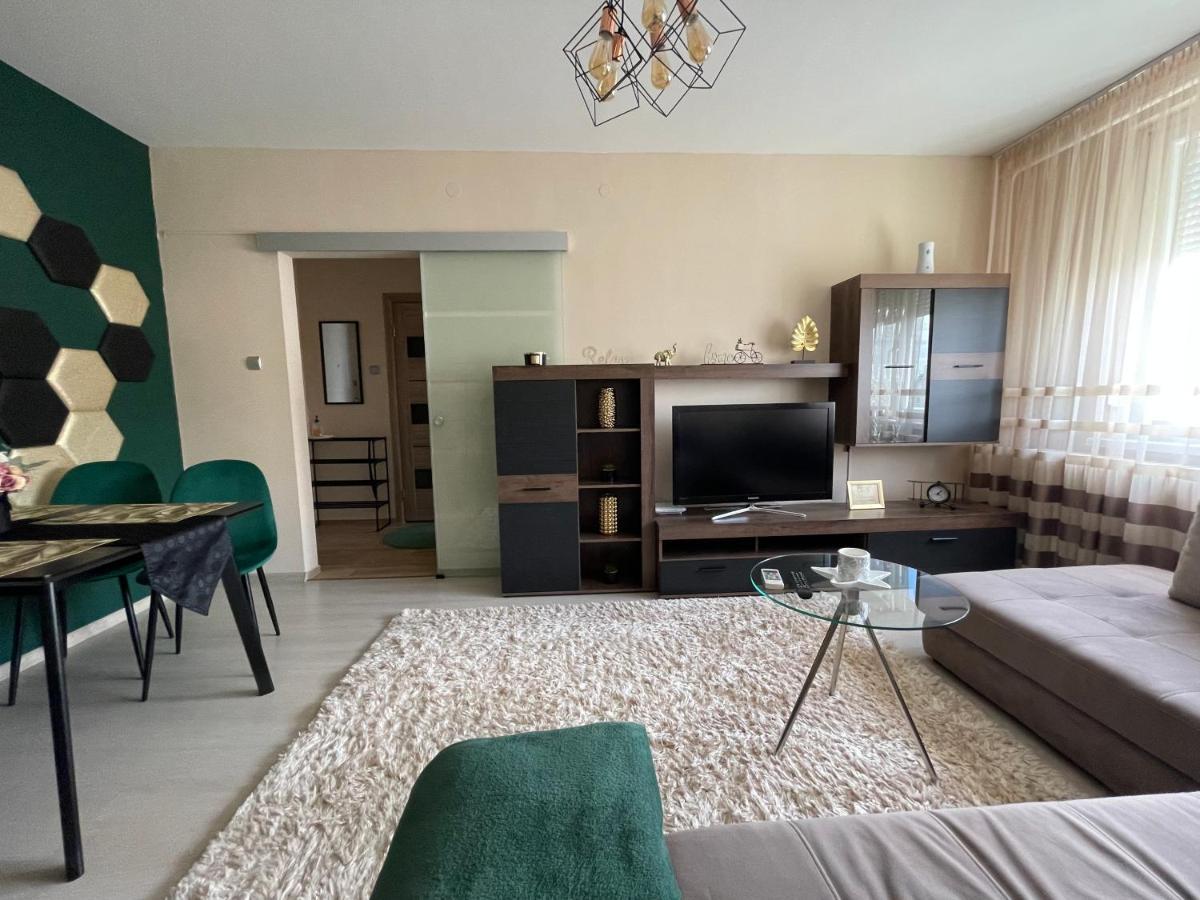 Bella Apartman Debrecen Exterior photo